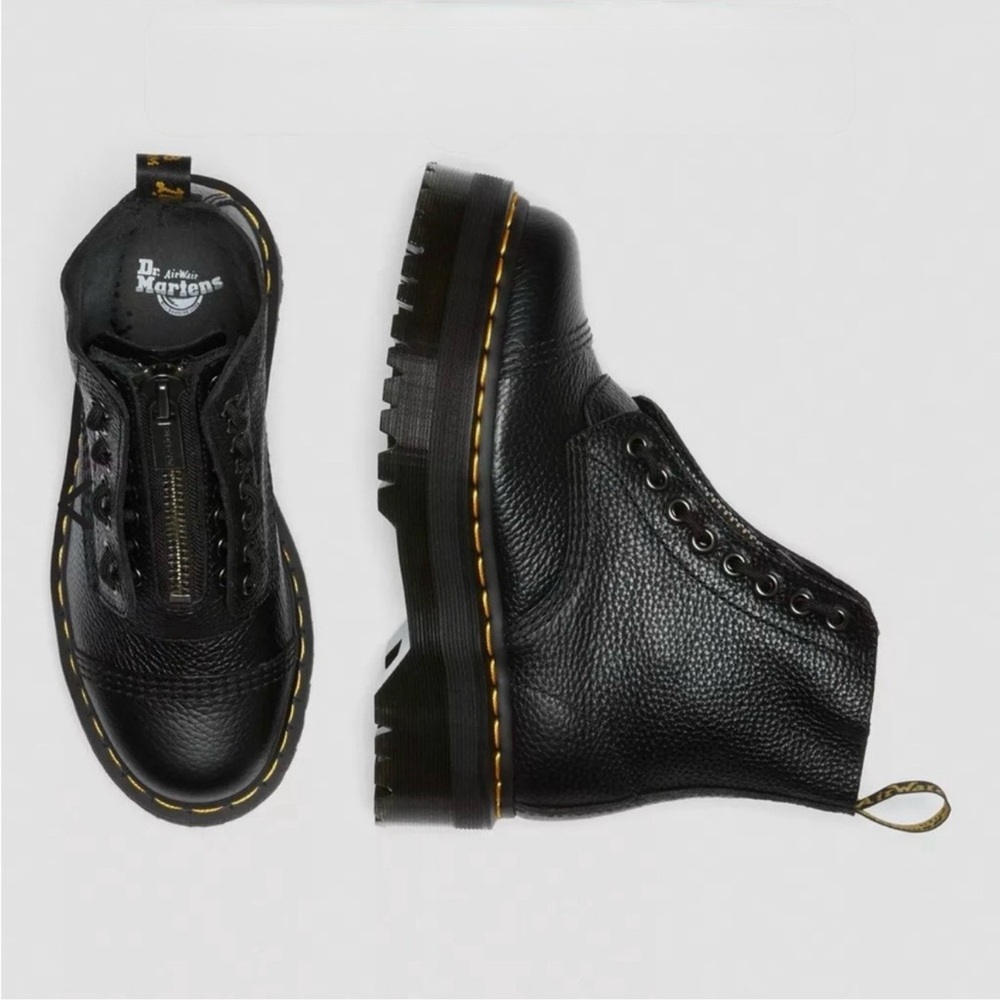 Dr. Martens Black sinclair Boots